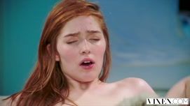 Кадр 7 с порно видео Секс на свежем воздухе с молодой красоткой